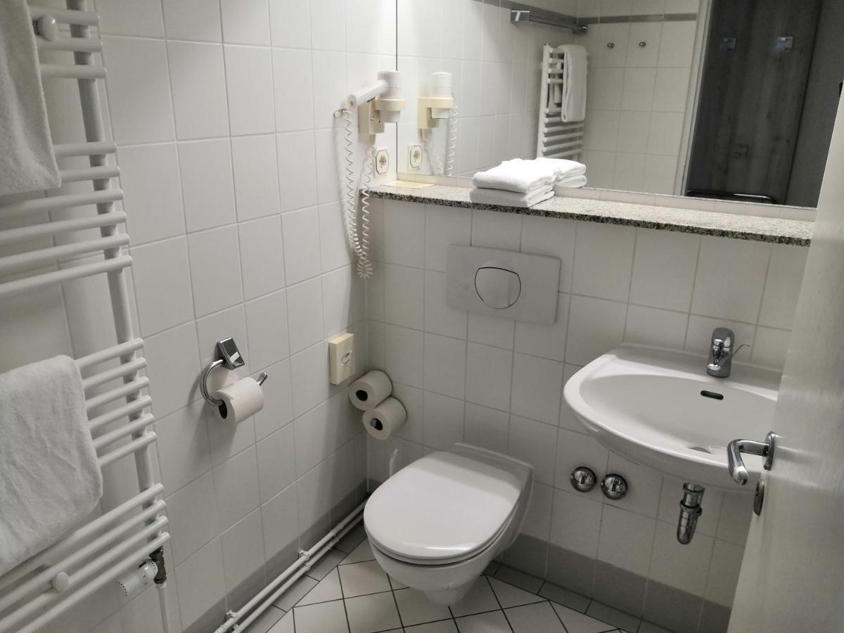Ruegen-Hotel Sassnitz Extérieur photo